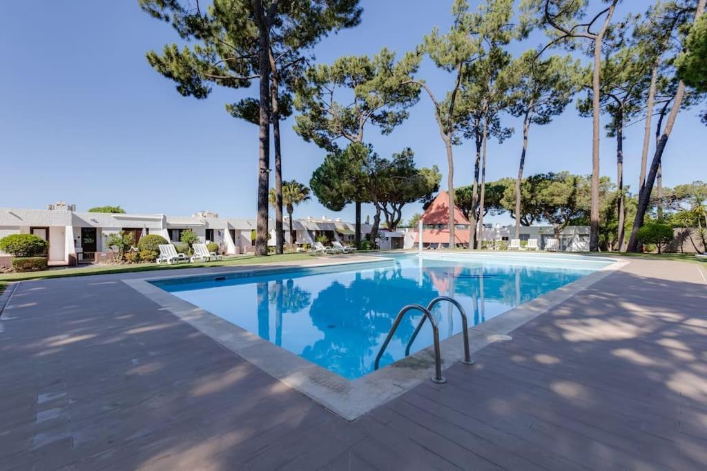 Planalto - Cosy House For 4 In A Private Condo With Pool At Vilamoura 쿼테이라 외부 사진