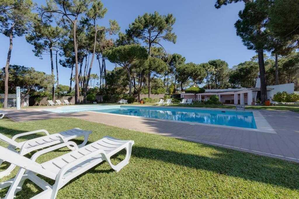 Planalto - Cosy House For 4 In A Private Condo With Pool At Vilamoura 쿼테이라 외부 사진